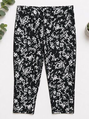 Under Armour Youth Large Capri Leggings Black Gray